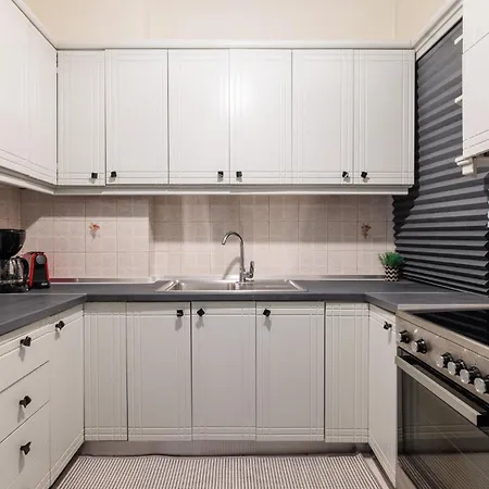 Valaoritou Street Luxury Apartment *
