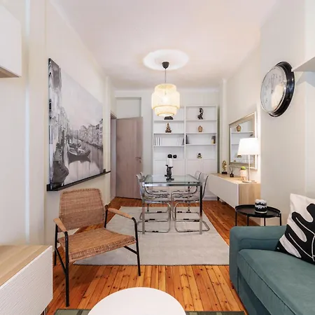 Valaoritou Street Luxury Apartment